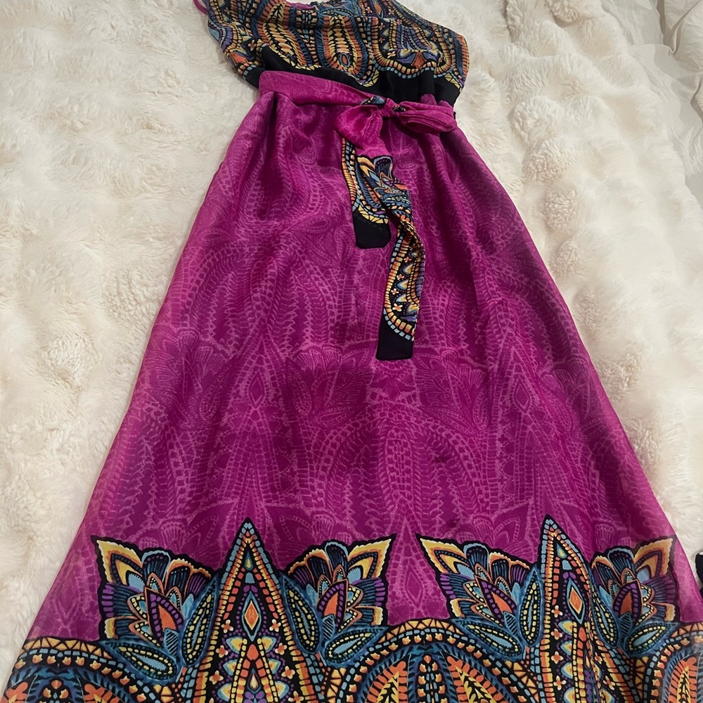 Vibrant Maxi Dress with Patterned Hem